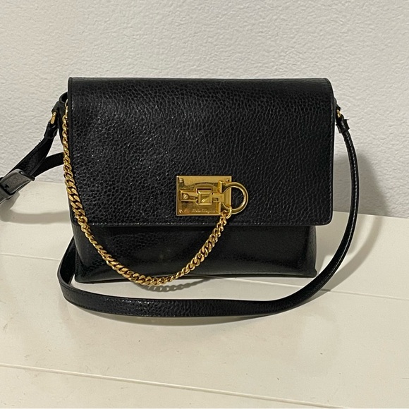 Salvatore Ferragamo pebbled black chain  link  leather handbag bag Purse Fall - Picture 9 of 15